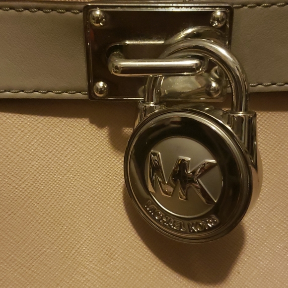 Michael Kors medium Hamilton Color Block Convertible Satchel - Picture 8 of 15